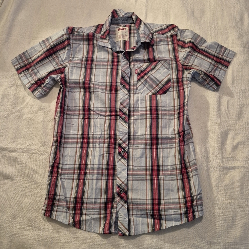Levi's boys Large 12-13 years red blue plaid short sleeve cotton button shirt